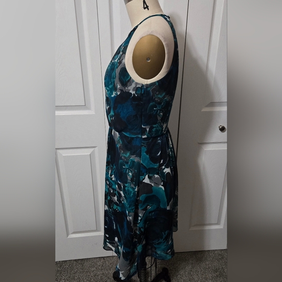Ann Taylor Loft Blue & Teal Dress, Size 4 petite, EUC - Picture 6 of 16